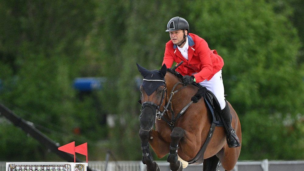 Proč se kůň lekl, český jezdec netuší. Olympijský sen se rozplývá