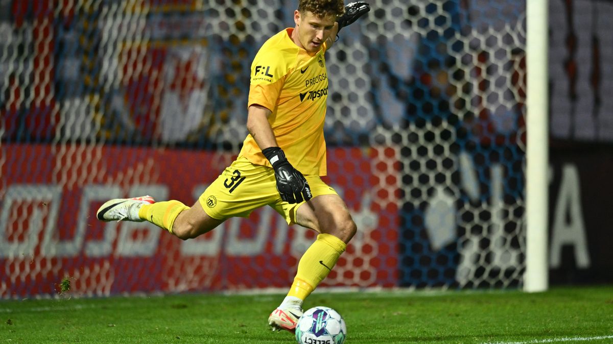Gólman terčem fandů Slavie! Asi jim docházely chorály, směje se urážkám Bačkovský
