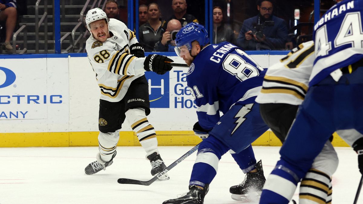 Ani dva body Pastrňáka Bostonu nestačily, ten přišel o výhru pět vteřin před koncem