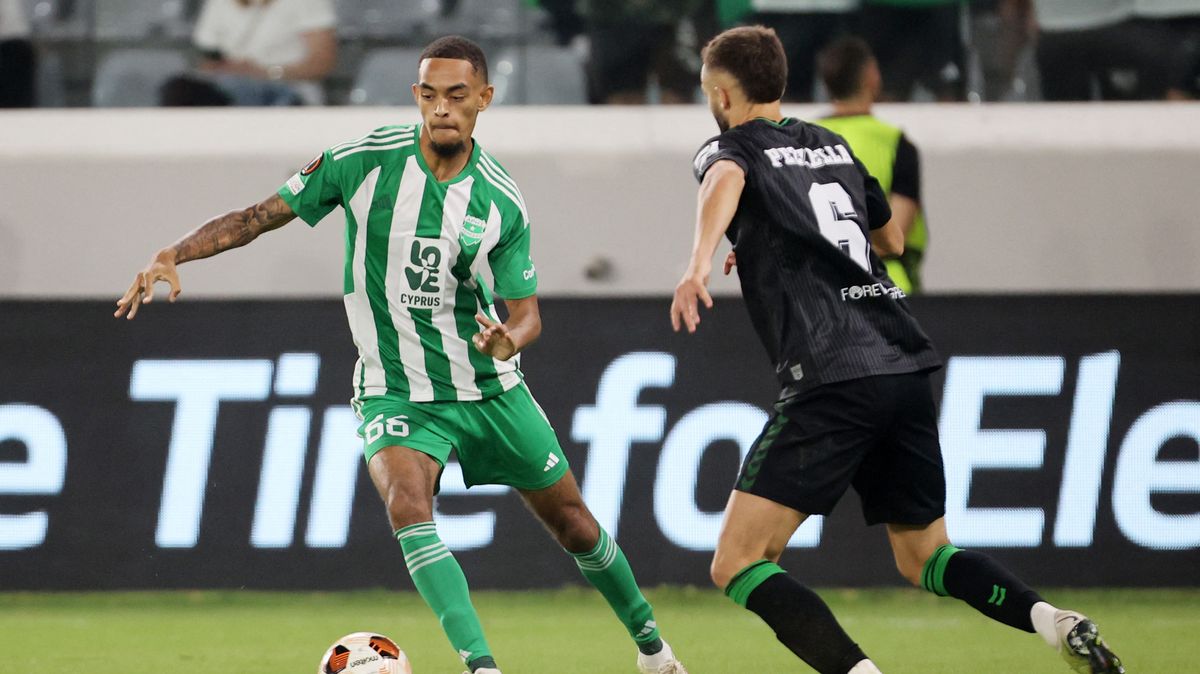 Betis uspěl s Limassolem a vede „sparťanskou“ skupinu. Součkův West Ham padl