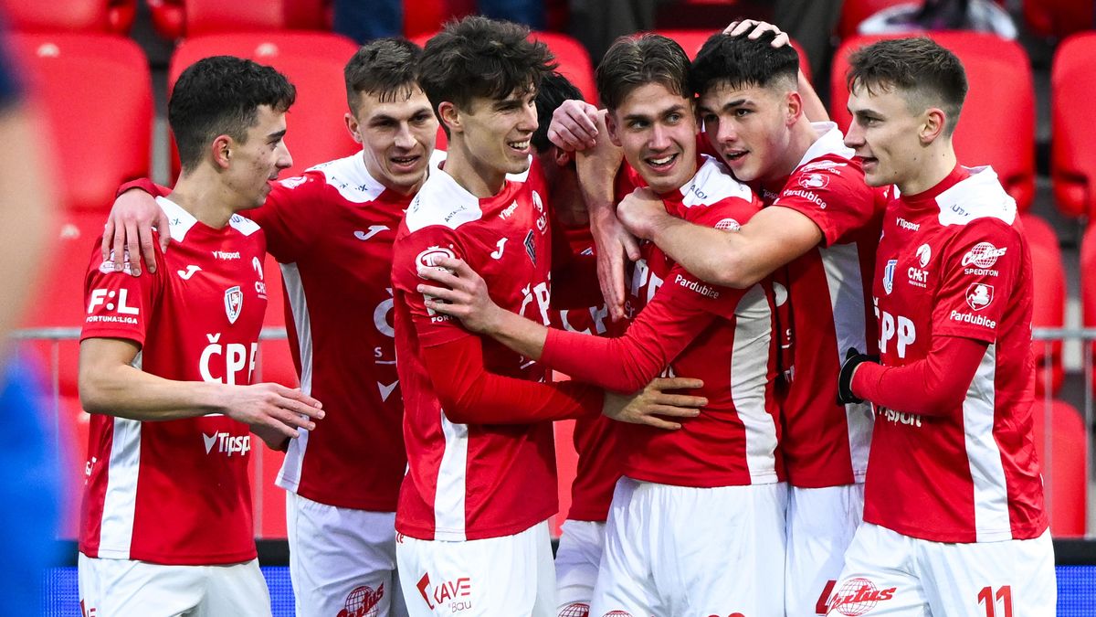 Odložené zápasy Karviná - Pardubice a Teplice - Olomouc se dohrají v únoru