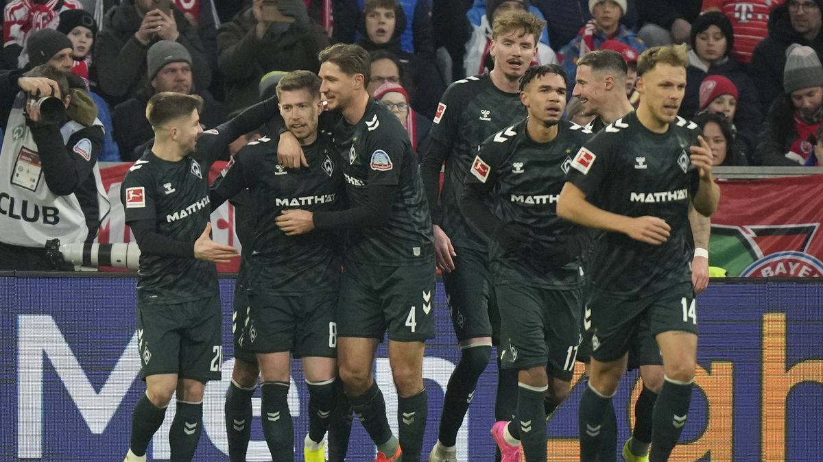 Bayern Mnichov doma senzačně prohrál s Brémami, na vedoucí Leverkusen ztrácí už sedm bodů