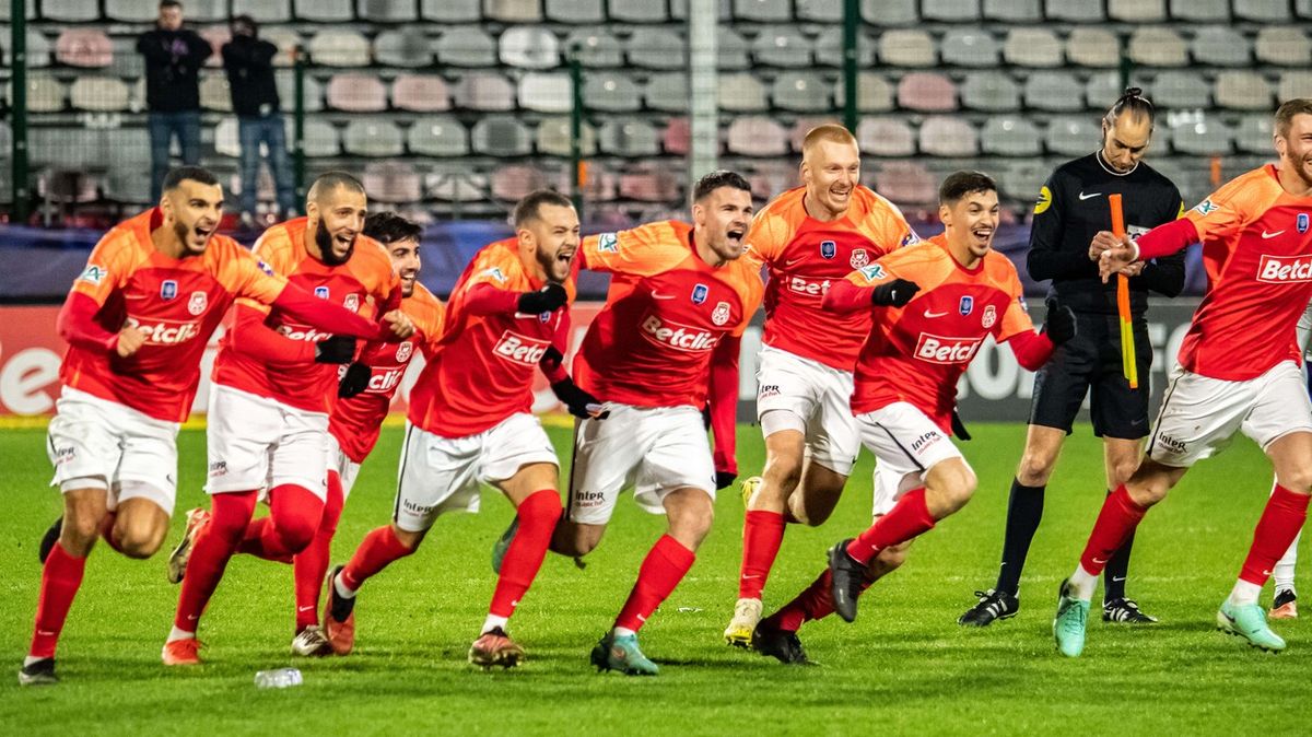 Třetiligový Rouen vyřadil z Francouzského poháru loňského vítěze Toulouse