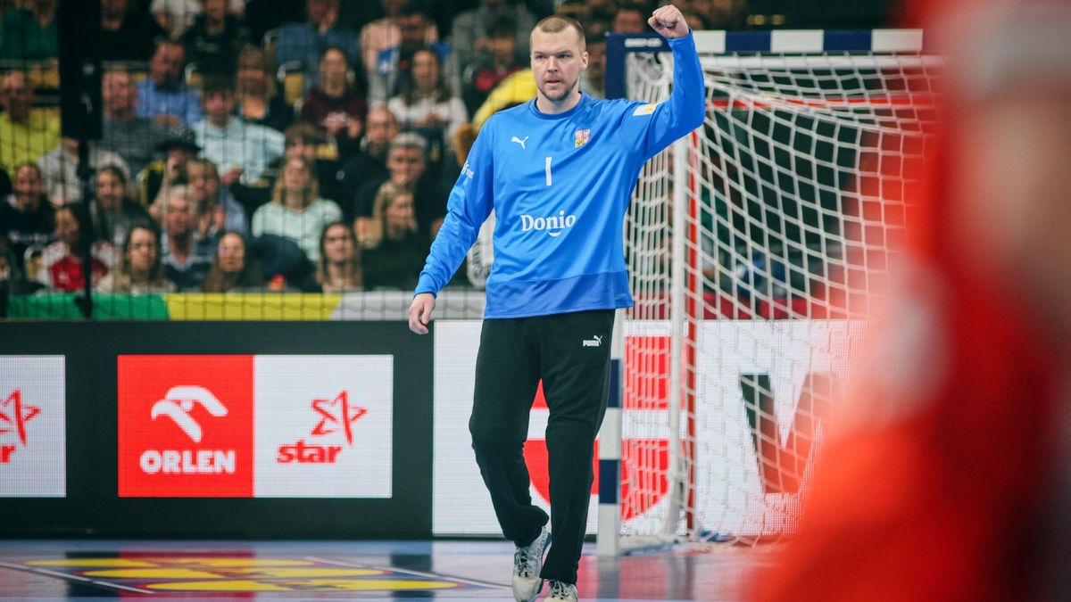 Brankář Mrkva táhl házenkáře Kielu k velkému obratu v Lize mistrů