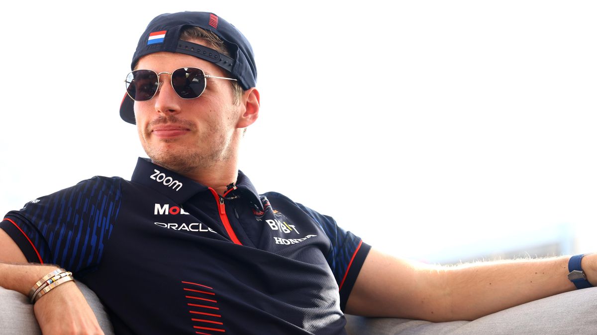 Verstappenovi odmítli půjčit Mercedes. Na šampiona F1 byl podle pravidel moc rychlý