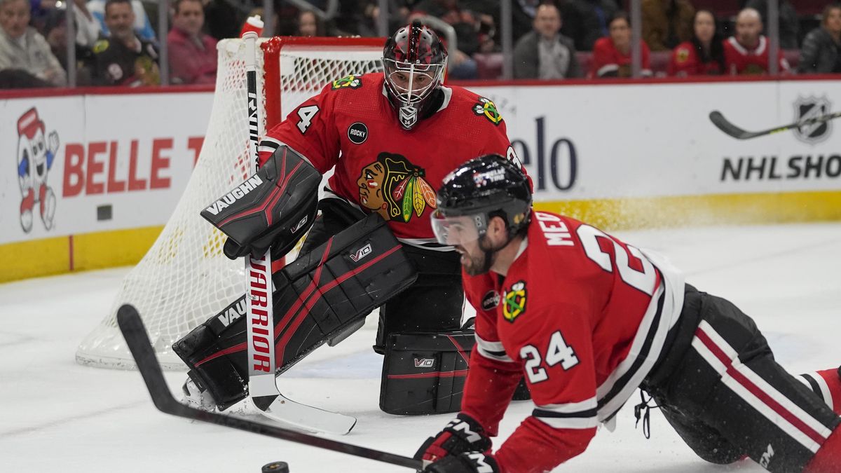 Čechům se v NHL nedařilo. Gólmani Mrázek a Dostál porážku neodvrátili