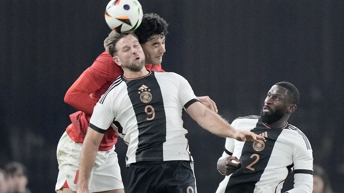 Němečtí fotbalisté při domácí premiéře kouče Nagelsmanna podlehli Turecku