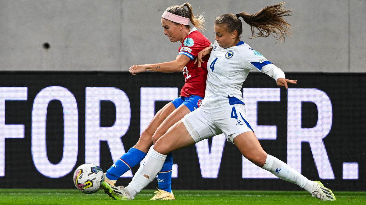 Fotbalistky před rekordní návštěvou remizovaly v Lize národů