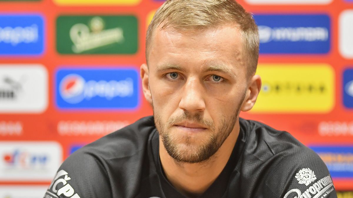Chci od hráčů, aby na trávníku nechali život, říká Souček. Situaci reprezentace bere i na sebe