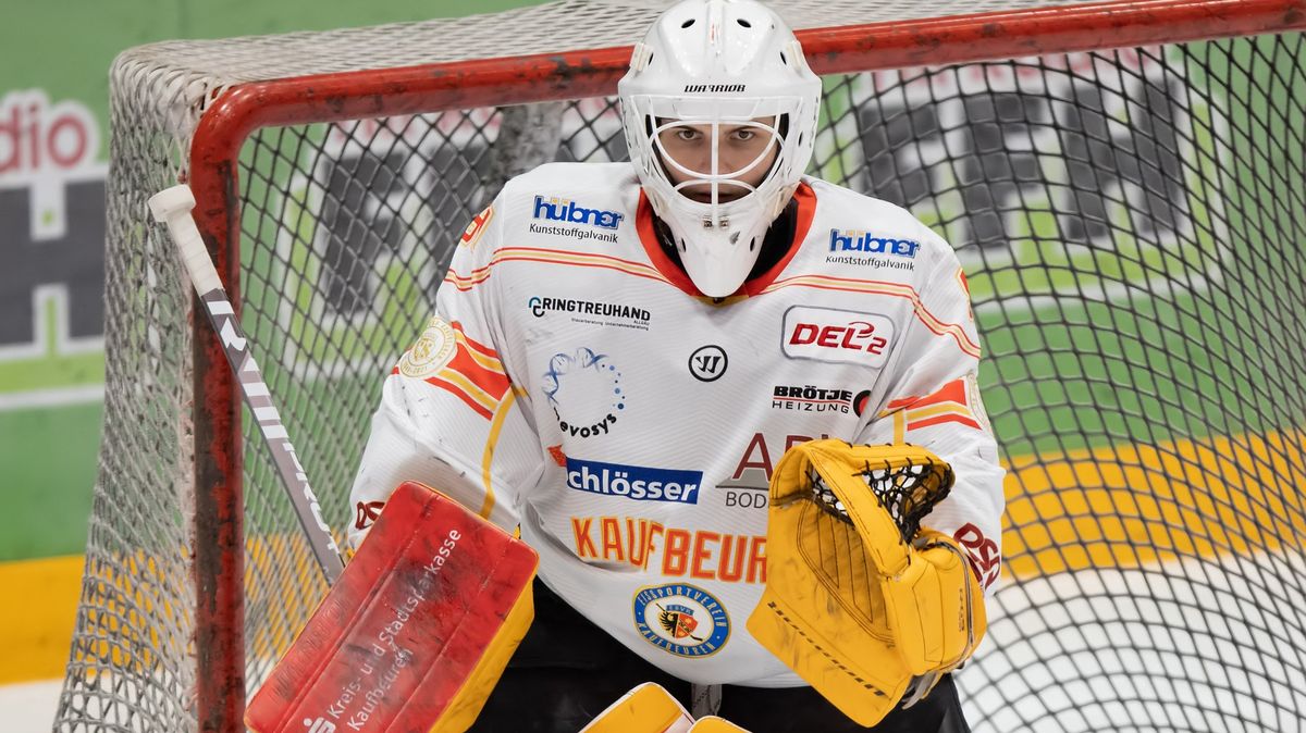 Tragédie v Německu, pětadvacetiletý gólman zemřel. Na jeho léčbu se skládaly i hvězdy NHL