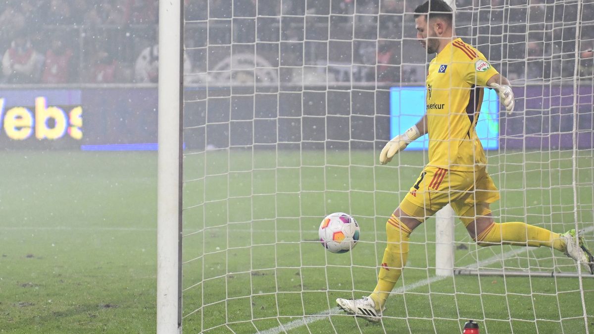 Derby v Hamburku nabídlo ostudný vlastní gól