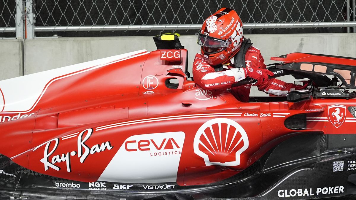 Konec! První trénink Formule 1 ve Vegas skončil po osmi minutách