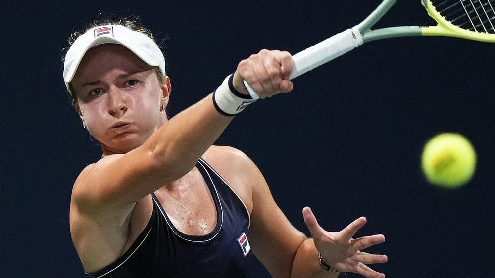 TENIS ONLINE: První bitva pro Krejčíkovou na prestižním Elite Trophy, čelí Polce Linettové