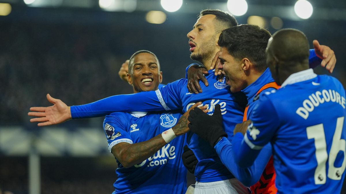 Everton zaskočil Newcastle a opustil sestupové vody