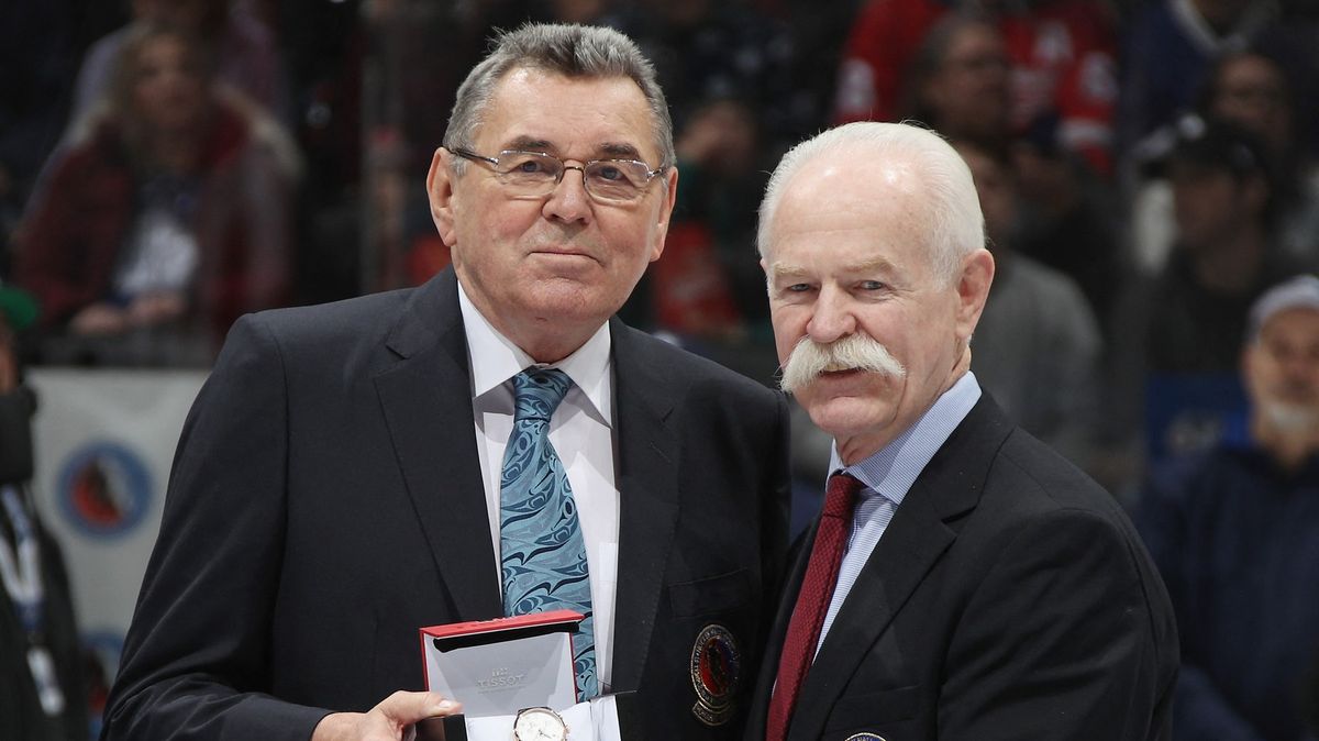 Vítěz Stanley Cupu McDonald musel kvůli srdečním potížím do nemocnice