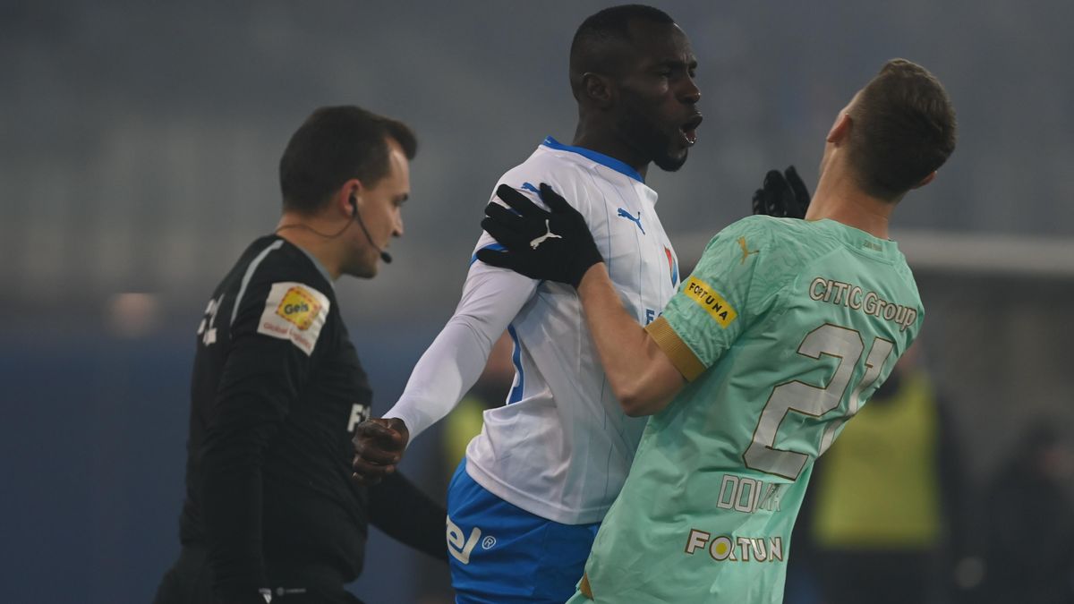 Tankův červený zkrat: Hapal je neskutečně naštvaný, nechápe ani Trpišovský