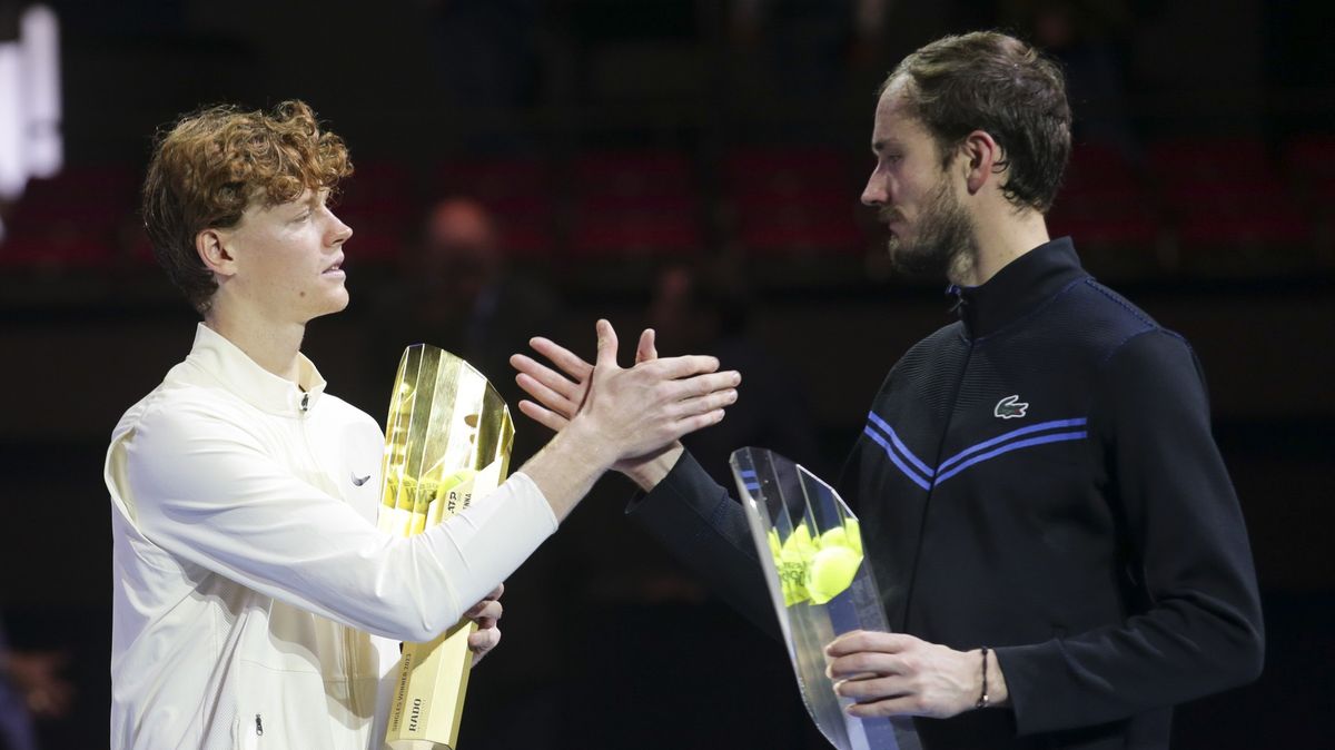 Bitva velikánů, o titul z Australian Open zabojují Sinner s Medveděvem
