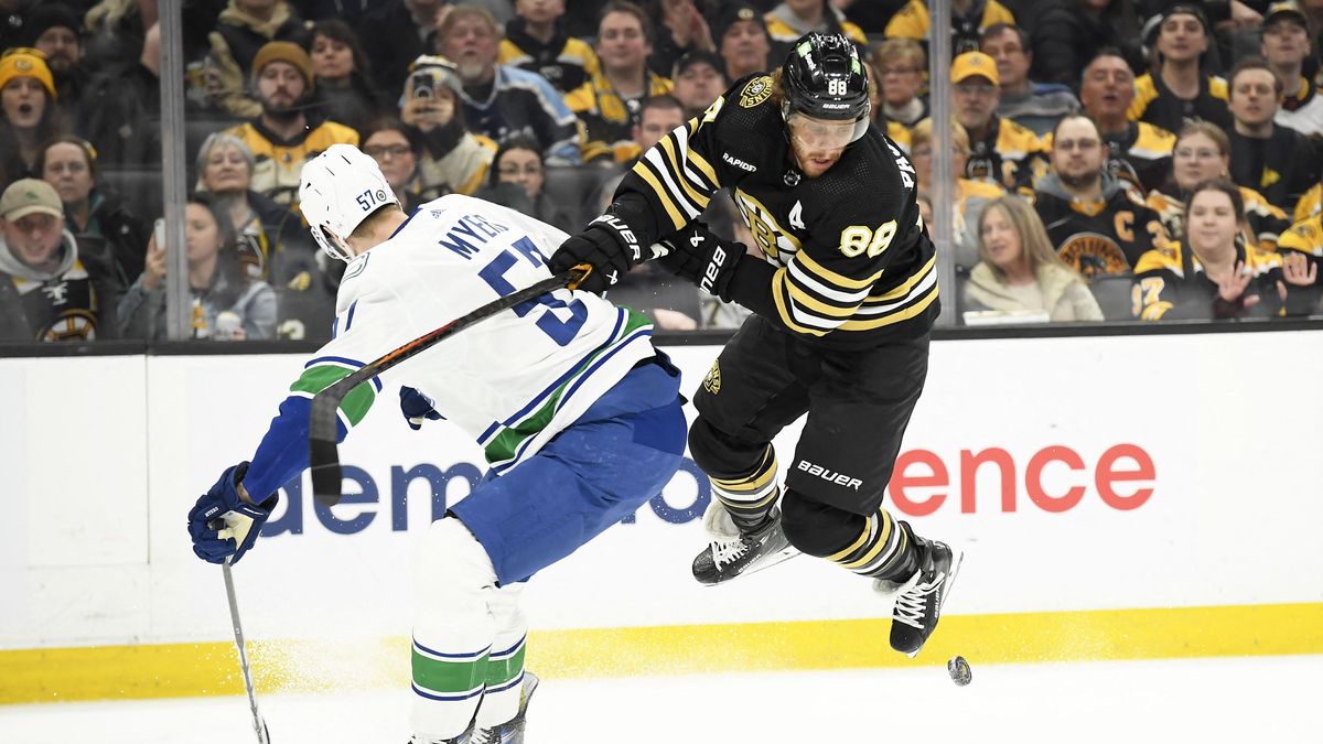 Pastrňák i Zacha řádili, Bitvu lídrů konferencí ovládl Boston