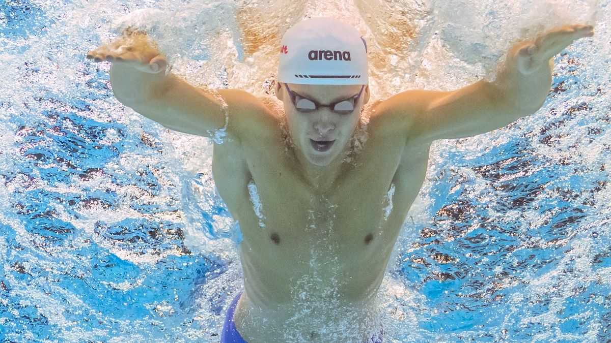První evropská medaile pro plavce. Gracík má bronz