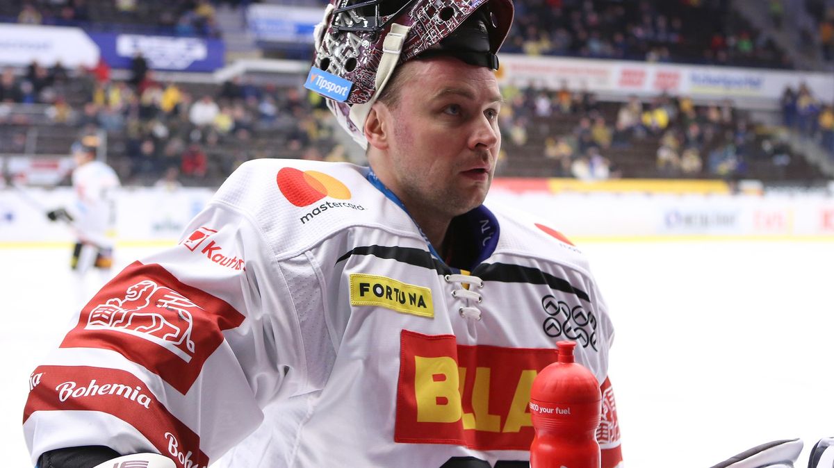 Místo KHL Kladno. Rytíře posílí slovenský brankář Hudáček