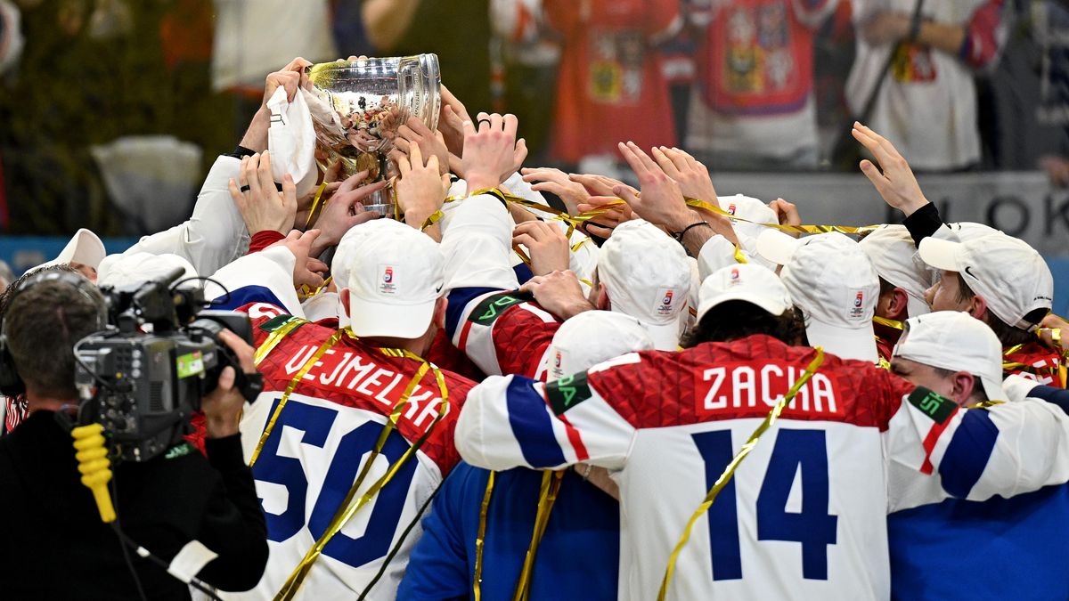 Na úvod v Herningu opakování loňského finále. Kdy hrají Češi na MS v hokeji 2025