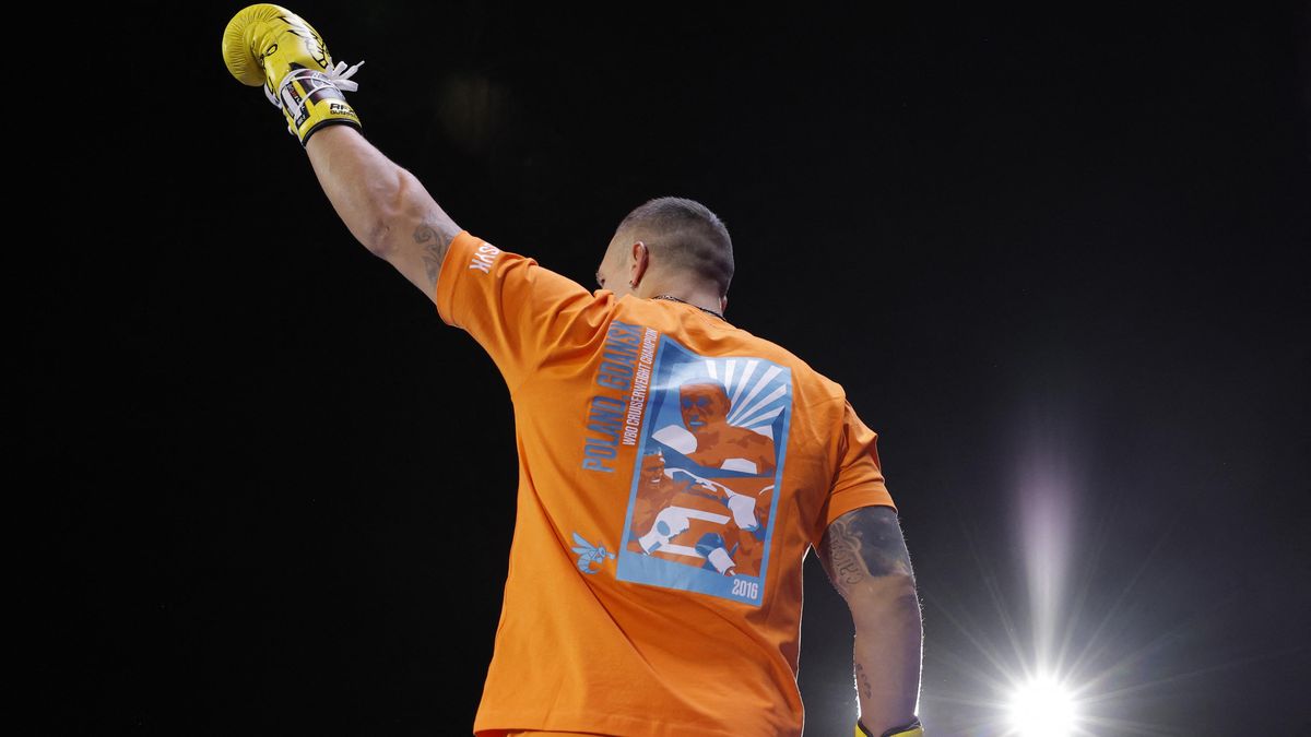 Usyk před životní bitvou v slzách. Vzpomínal na otce a válku na Ukrajině