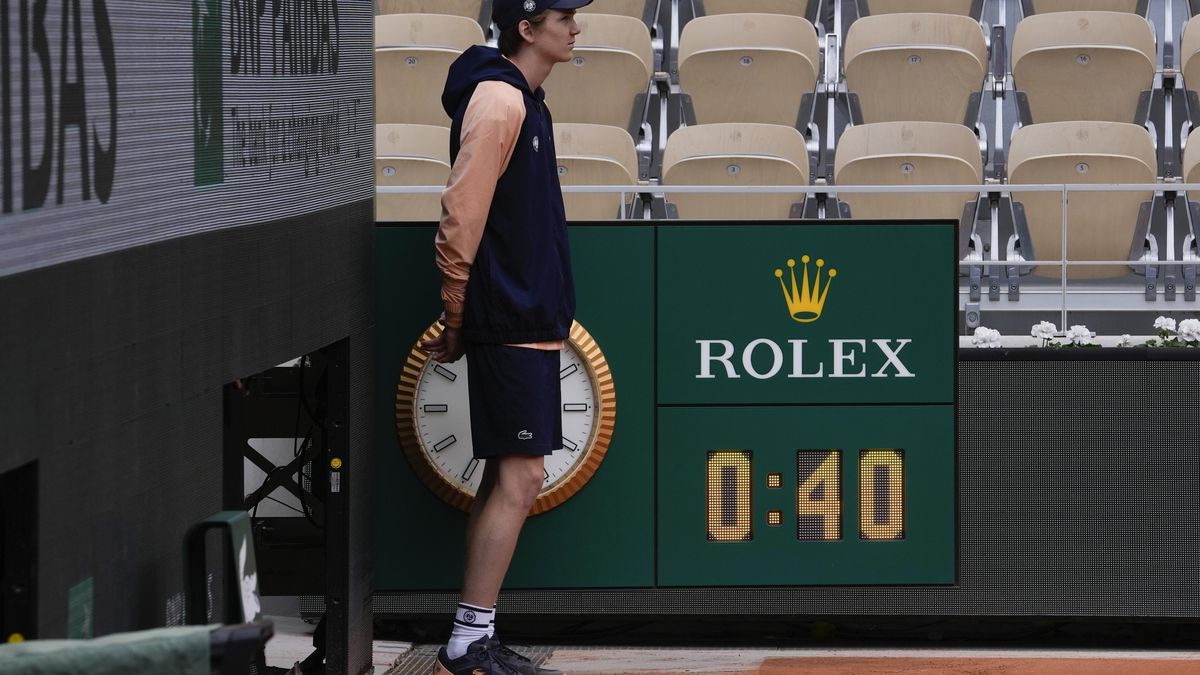Ruská zkáza na pařížských kurtech. Divné, bylo to fakt divné, nechápala hvězdná soupeřka Vondroušové