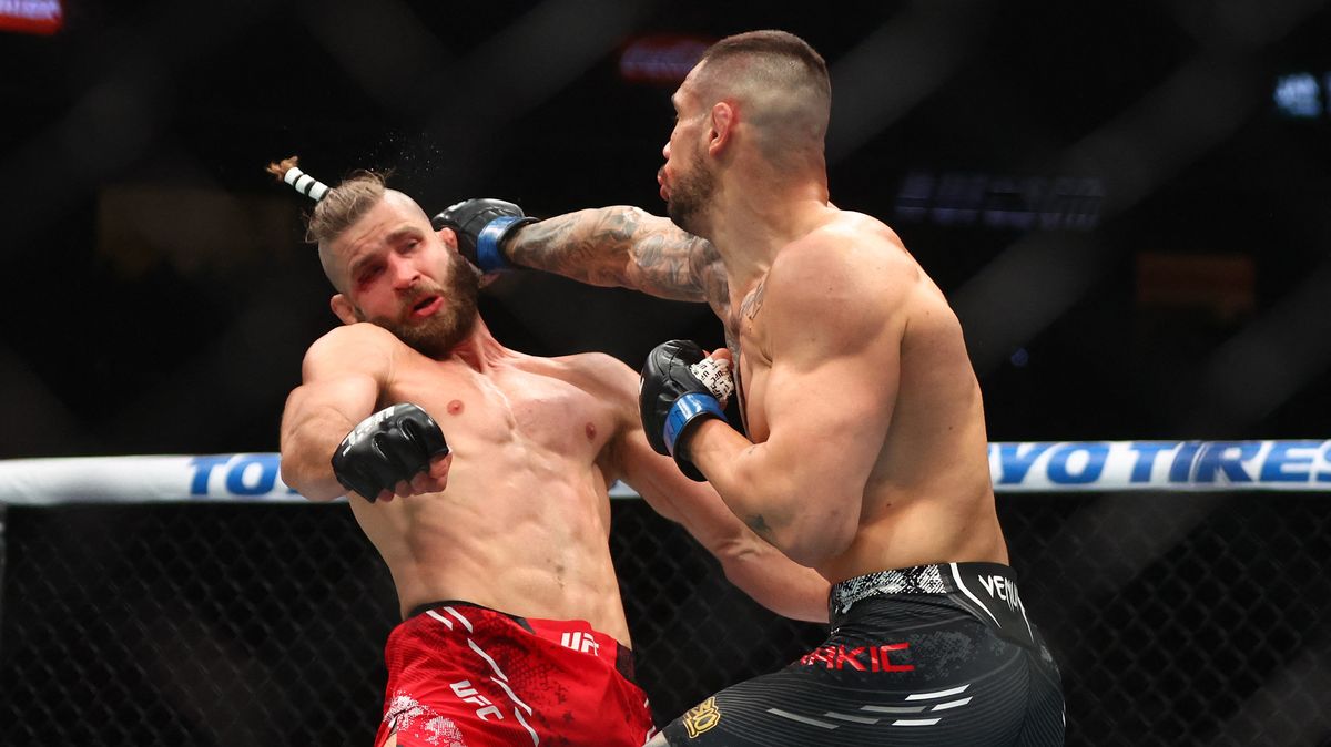 Rakič přiznal zranění, bál se zrušeného duelu. Šel do boje, reaguje Procházkův tým
