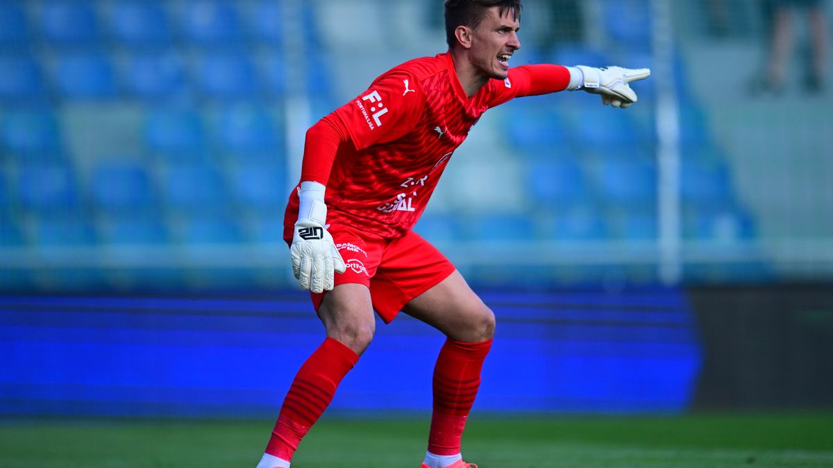 V hlavách jsme nastavení na tři body. Jedeme do Ostravy vyhrát, hlásí brankář Slovácka Heča