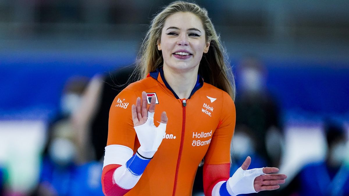Velký třesk. Rychlobruslařskou krásku vyhodili