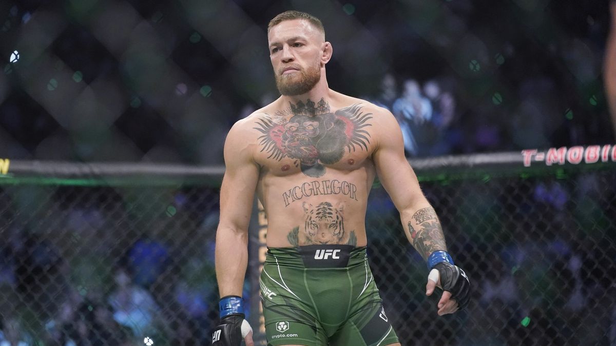 Hvězdný návrat je tady. Legendární McGregor se oficiálně vrací do klece