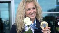 Kateřina Siniaková tentokrát s olympijským zlatem stráví pár dní doma. Únava se dá přežít, když se vracíte s takovou nádherou!