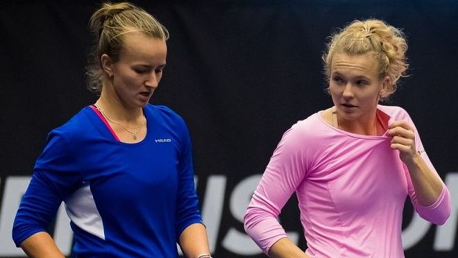 TENIS ONLINE: Česká dvojice vstupuje do Turnaje mistryň