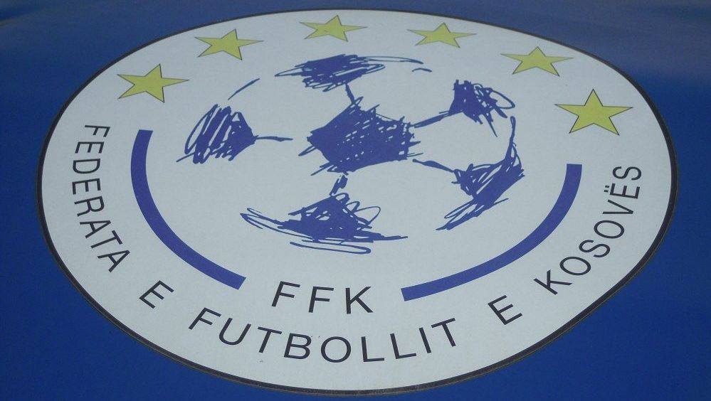 Porážka od Běloruska stála místo trenéra fotbalistů Kosova Giresse