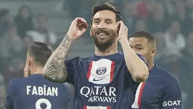 Lyon – PSG 0-1, les footballeurs du Paris Saint-Germain battent Lyon en championnat de France avec le but de Messi