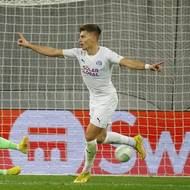 Michal Tomič se raduje z vyrovnávací branky proti Nice. 