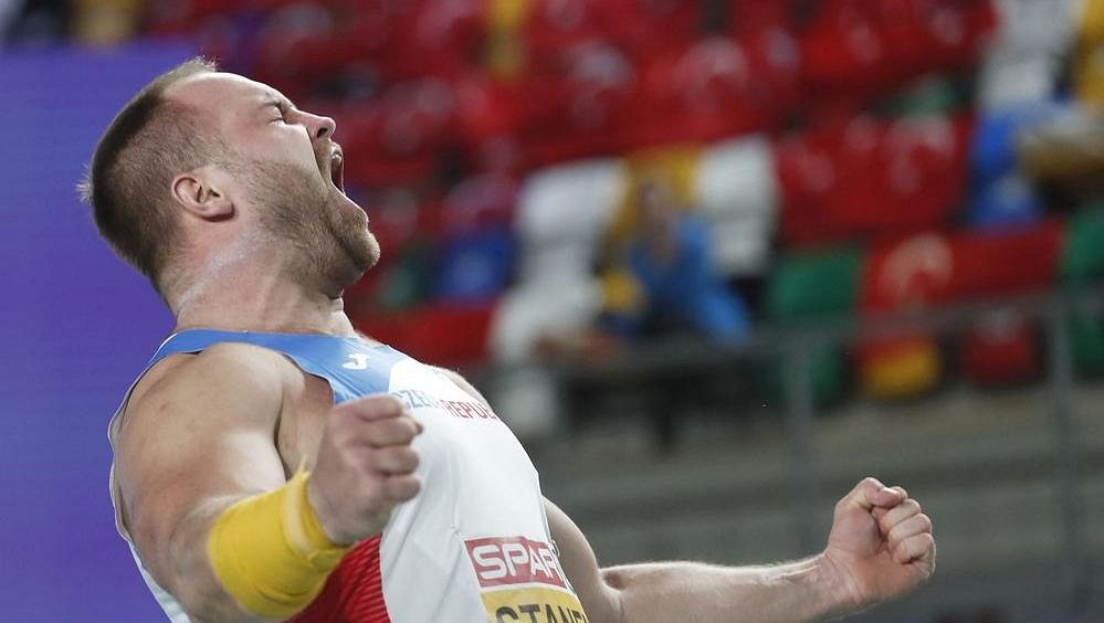 Oppmuntre!  Koulař Staněk har sin fjerde MCH-medalje