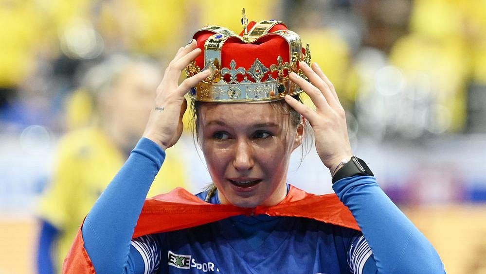 Loučení s korunkou na hlavě! Nemohlo to být lepší, zářila hvězda superfinále