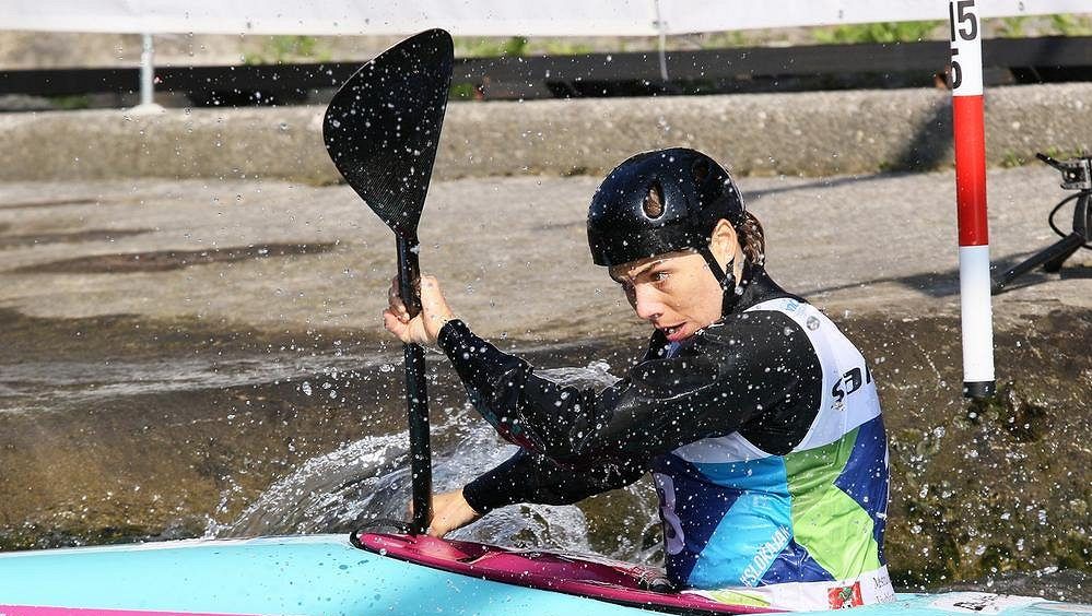 Vojtová vyhrála v Tacenu poprvé kayakcross na Světovém poháru