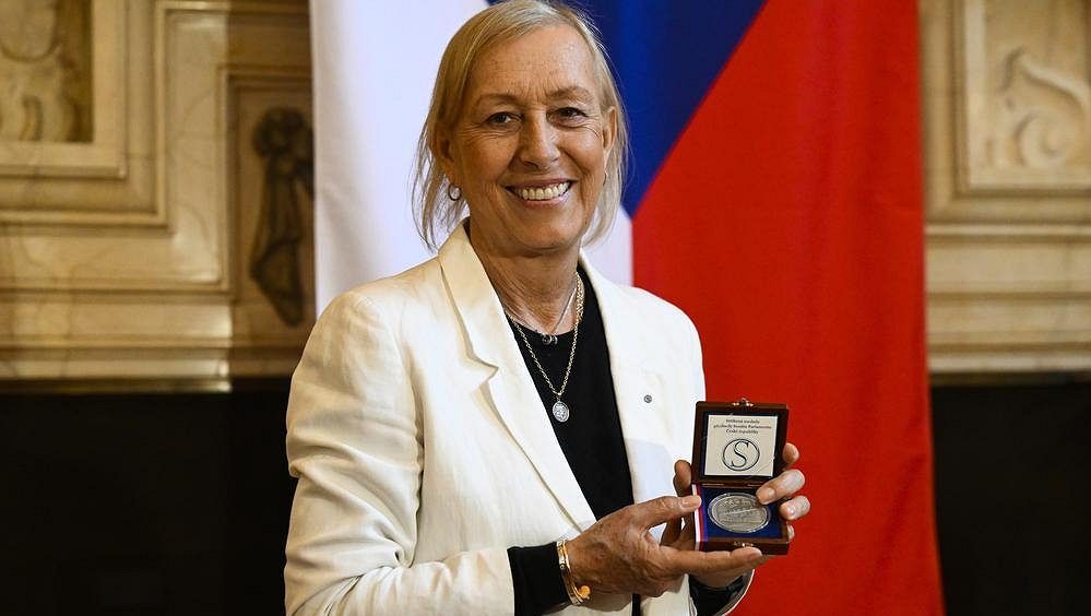 Navrátilová po sérii vyšetření oznámila, že se vyléčila z rakoviny