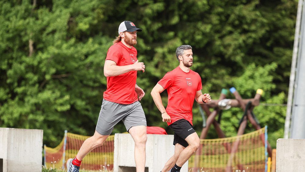 Dynamo dře v Harrachově a seznamuje se s Varaďou. Víme, jaký je trenér, říká Hyka