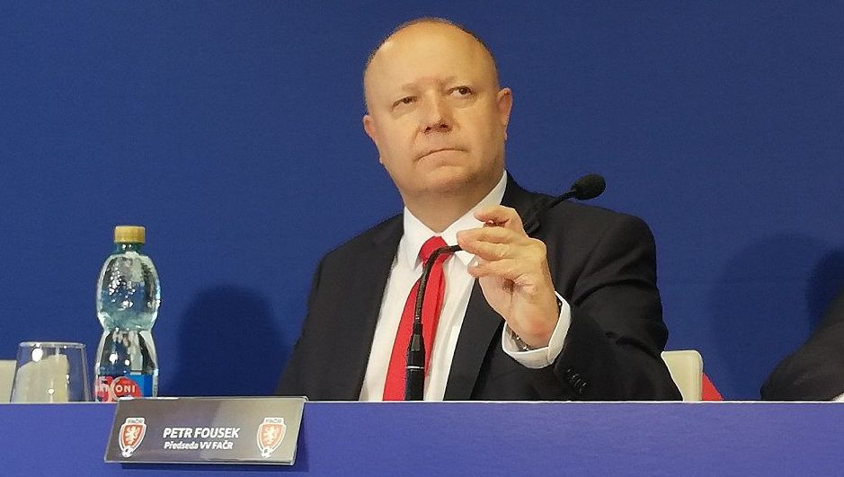 Někteří si pletou demokracii s anarchií, vadí Fouskovi excesy