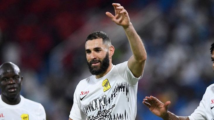 Další problém, Benzema se údajně pohádal s trenérem. Chyběl v zápasové sestavě