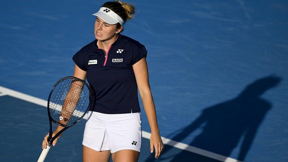 TENIS ONLINE: Nosková by měla nastoupit na Spartě v semifinále, v Praze ale stále prší