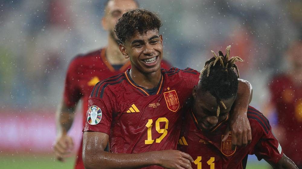 Snový debut za reprezentaci. Španělský talent vstřelil gól a láme další rekordy