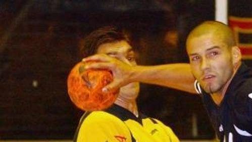 Házenkáři Karviné v Evropském poháru postoupili po sedmičkovém rozstřelu