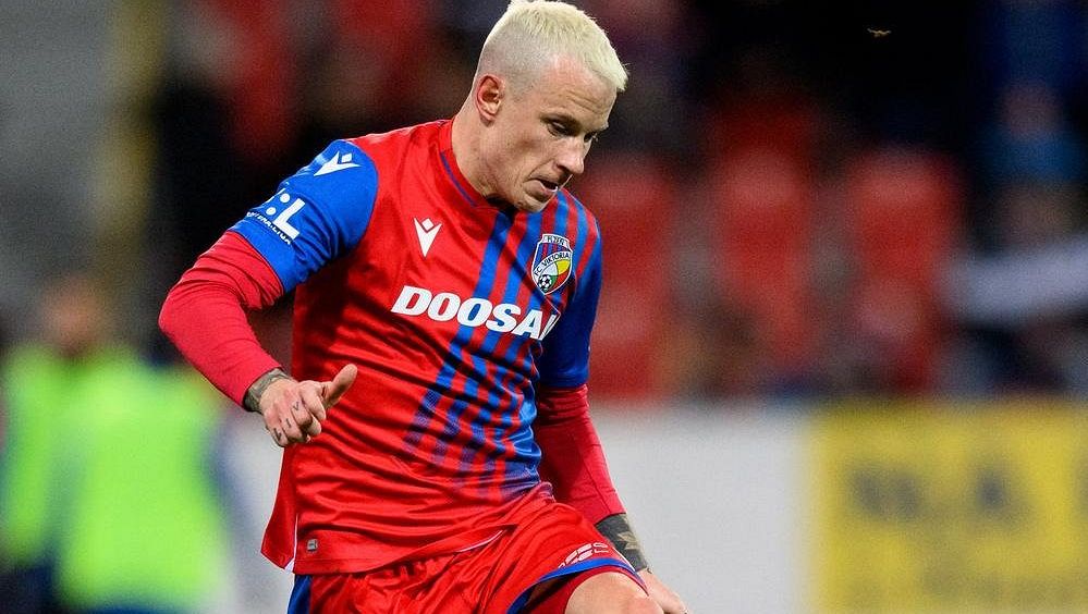 Sýkora má přetržený vaz v koleně, je po operaci! Protihráč nedostal ani žlutou, zuří Plzeň
