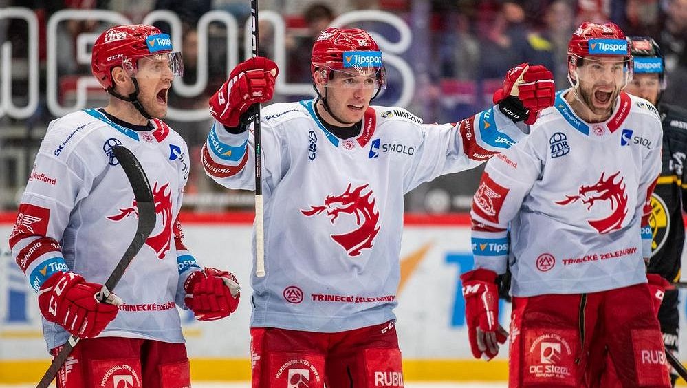 Jeřábek vystřelil v prodloužení druhou výhru Třince nad Litvínovem