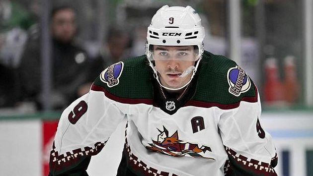 Hlavní hvězdou týdne v NHL byl vyhlášen útočník Arizony Keller