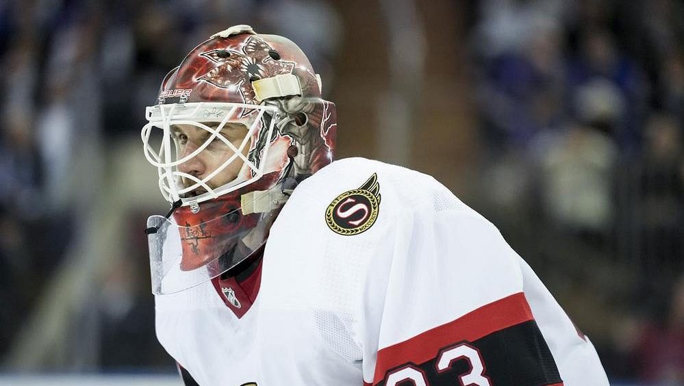 Ottawa přišla v NHL na další tři týdny o zraněného gólmana Talbota